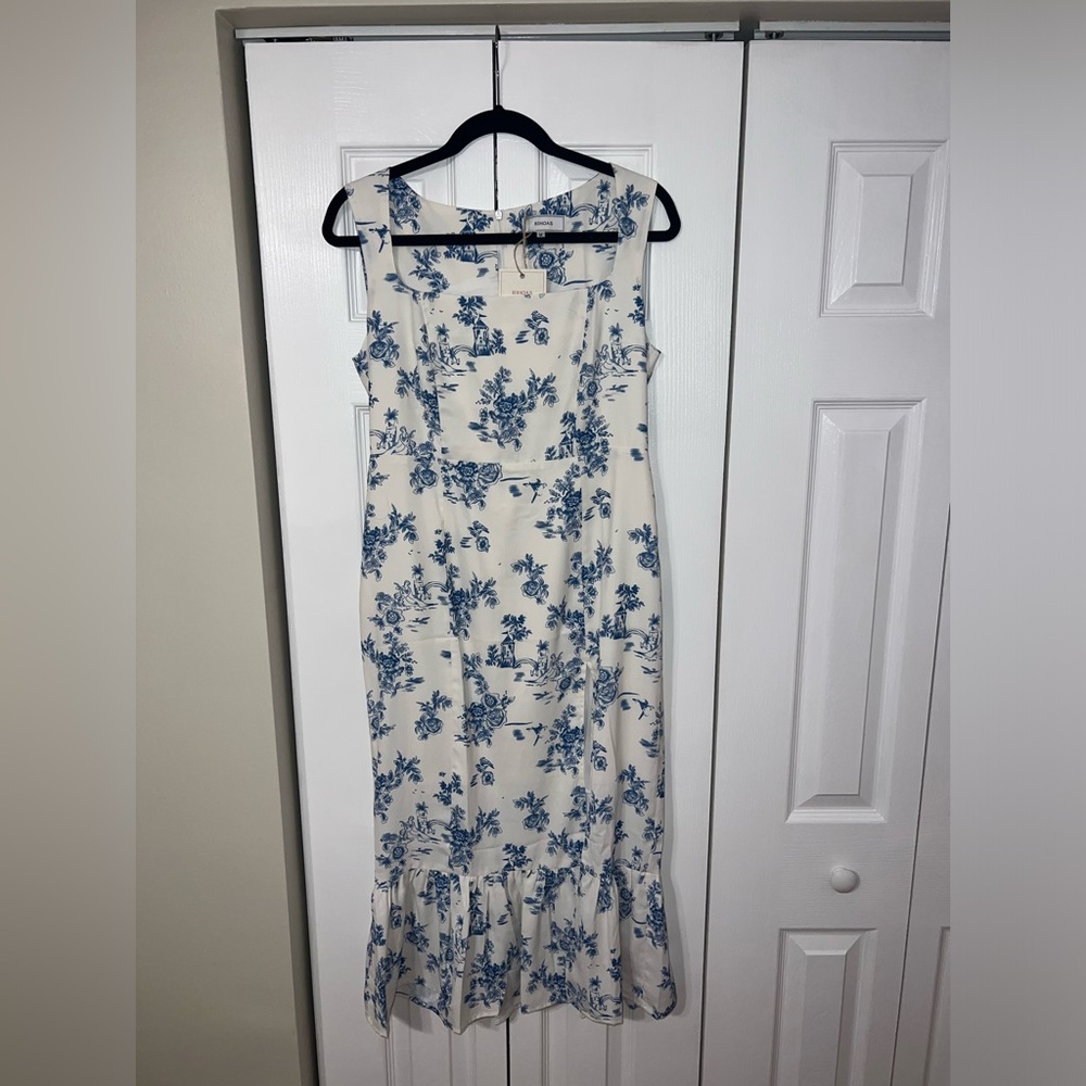 Brand new with tags Rihoas dress no stains in great shape!